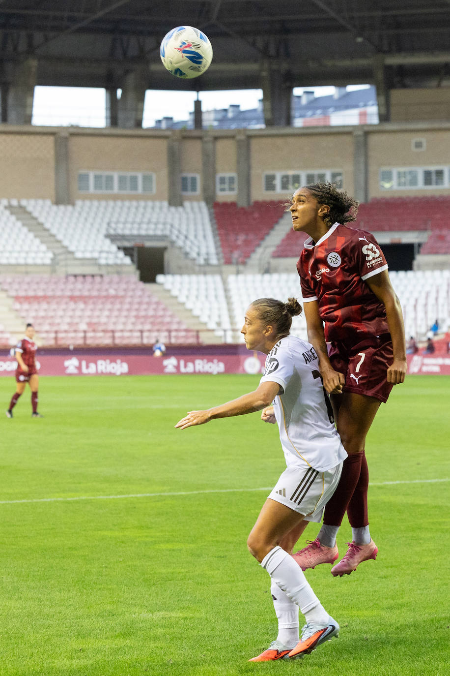 Las imágenes del encuentro DUX-Real Madrid