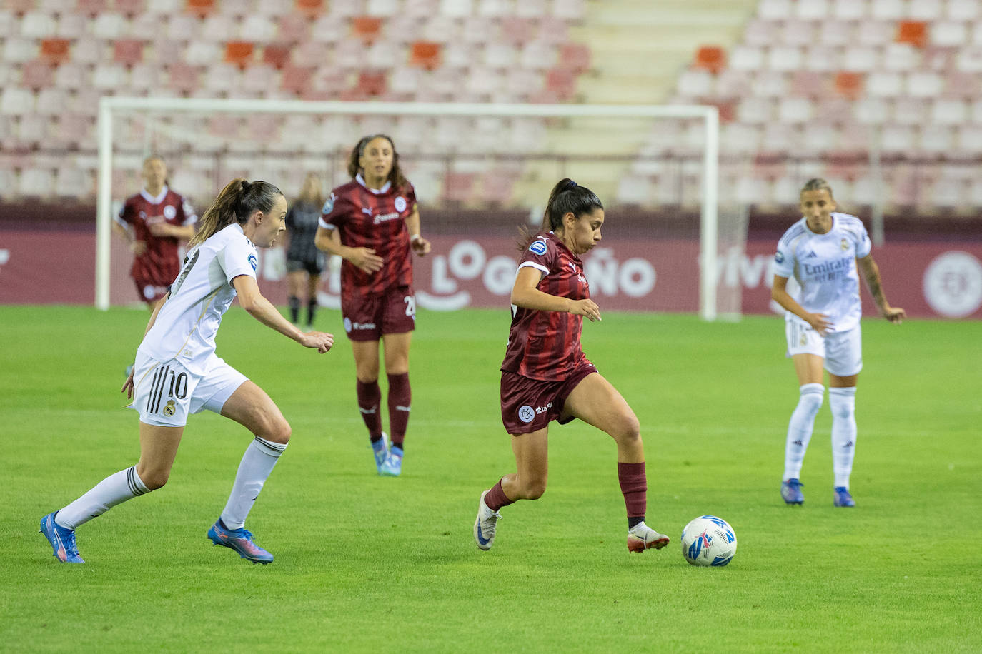 Las imágenes del encuentro DUX-Real Madrid