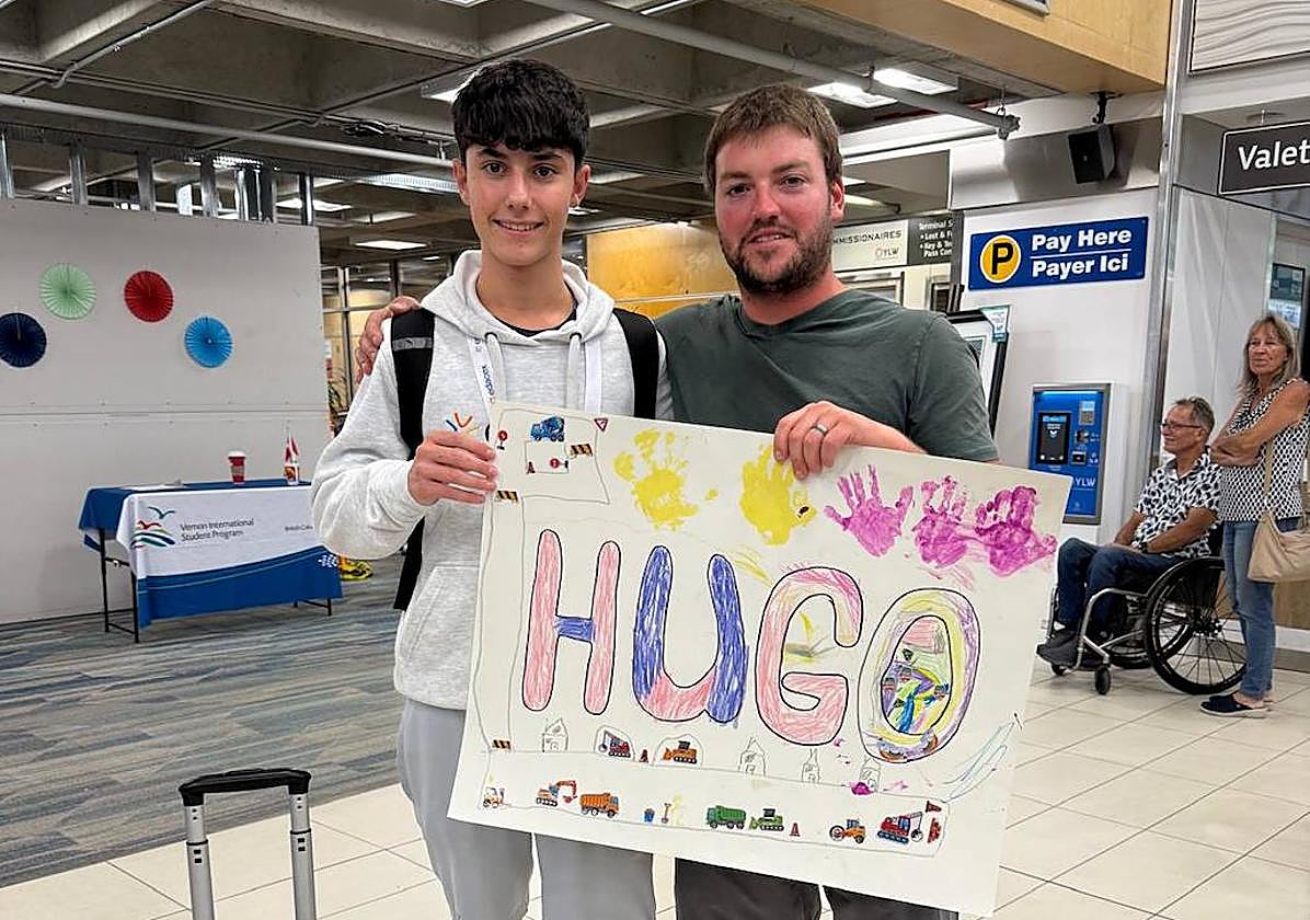 Las imágenes de los jóvenes que estudiarán en Canadá o Europa este año