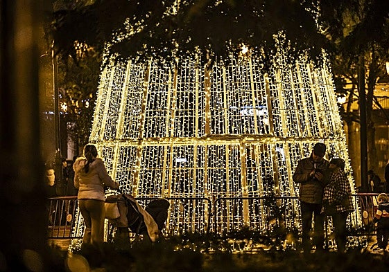 Árbol de Navidad del año pasado en El Espolón.