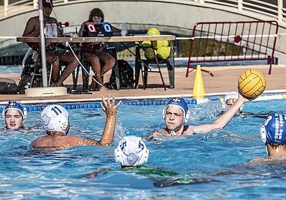 Partido de waterpolo en Las Norias