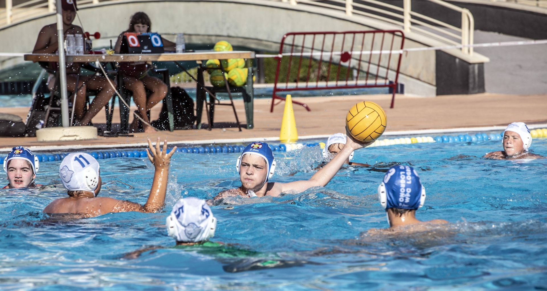 Partido de waterpolo en Las Norias