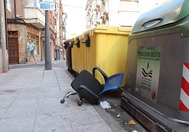 El Ayuntamiento reitera la petición a todos los vecinos para que hagan un buen uso de los contenedores.