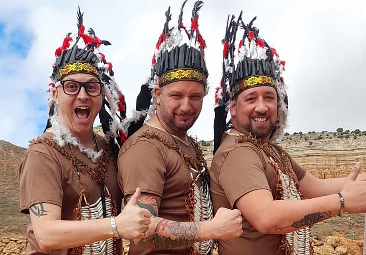 Zapato Veloz, autores de El tractor amarillo.