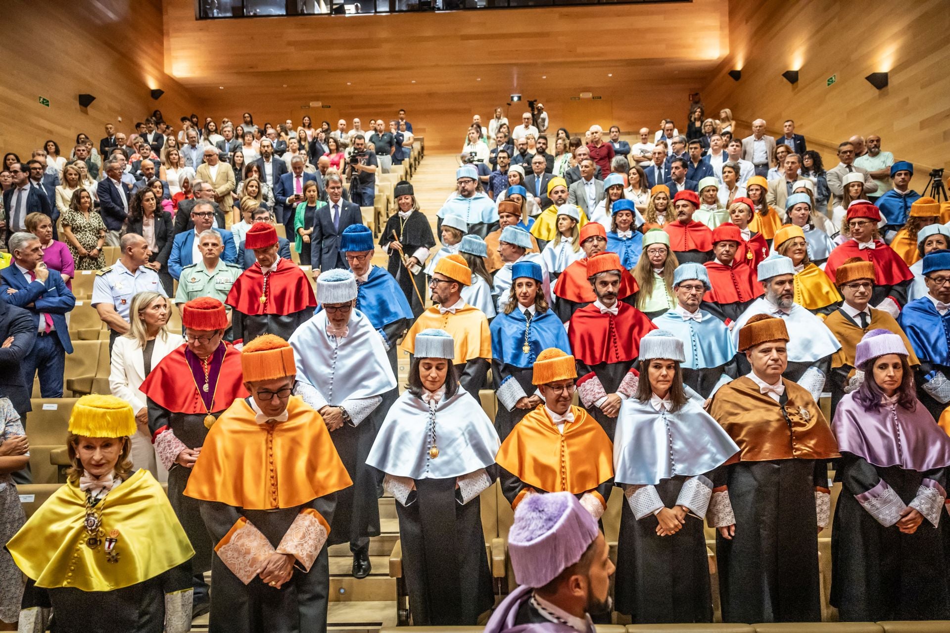 Las imágenes de la apertura del curso académico de la UR
