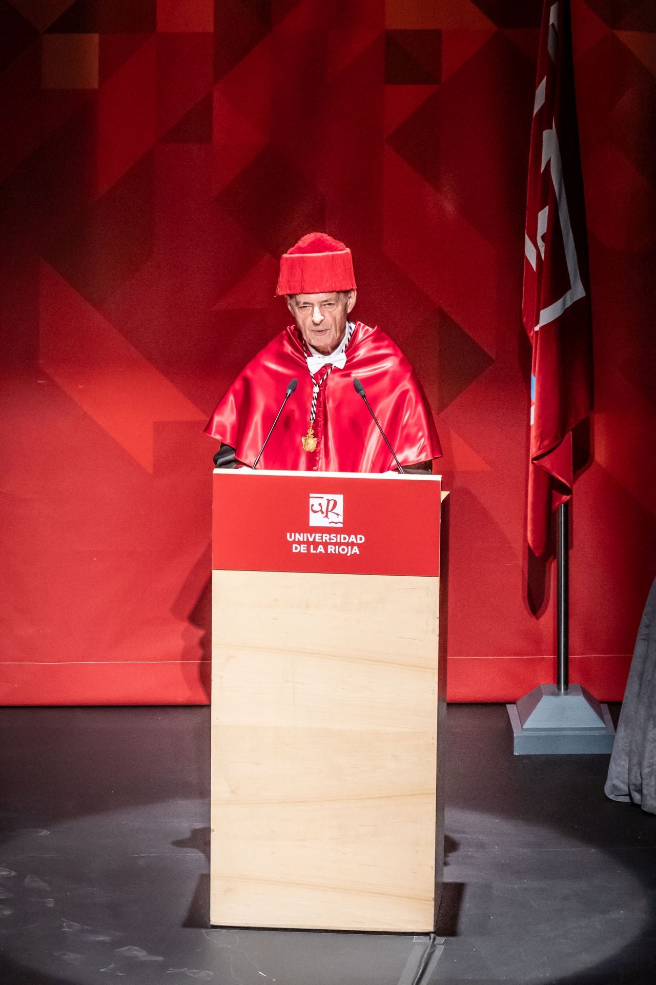 Las imágenes de la apertura del curso académico de la UR