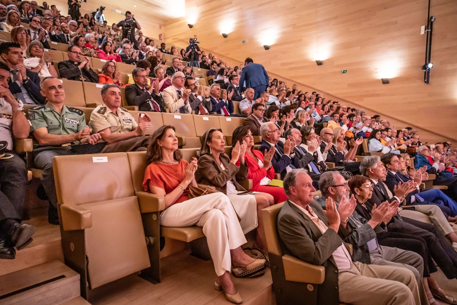 Las imágenes de la apertura del curso académico de la UR