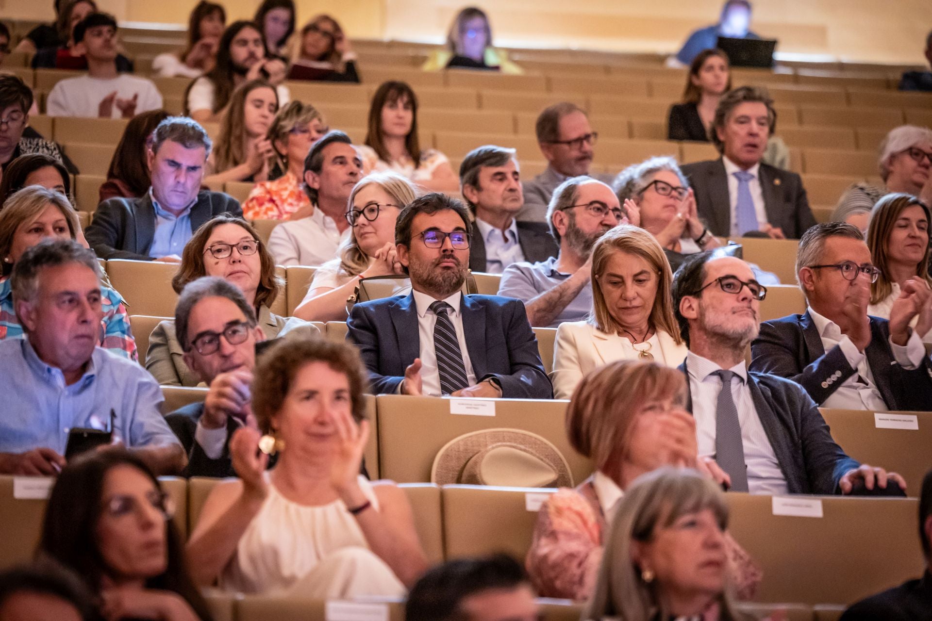 Las imágenes de la apertura del curso académico de la UR
