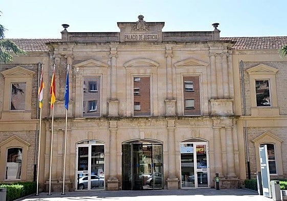 El 17 de septiembre se celebrará el juicio del abogado que presuntamente defraudó 80.000 euros