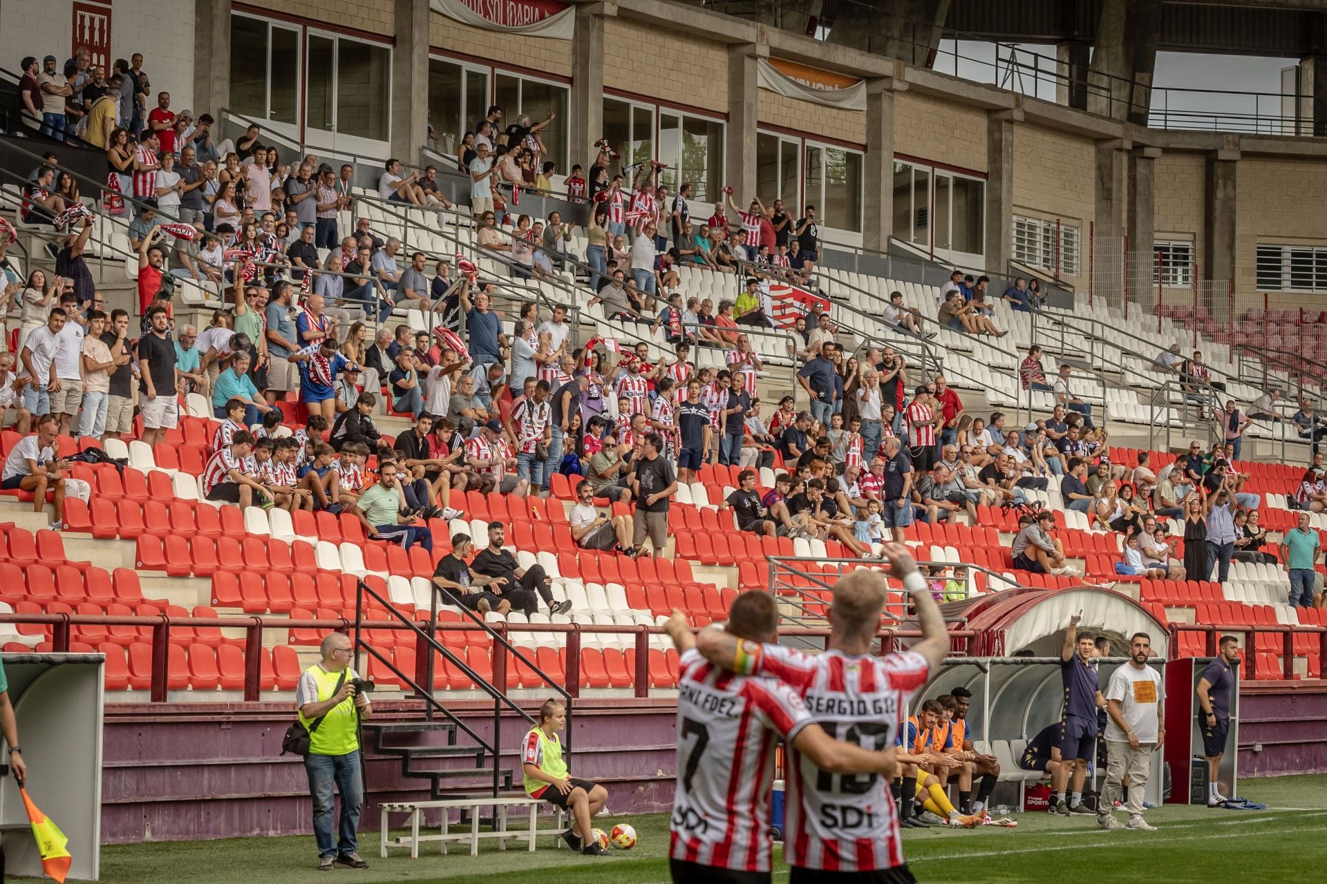 La SDL gana al Eibar en Las Gaunas