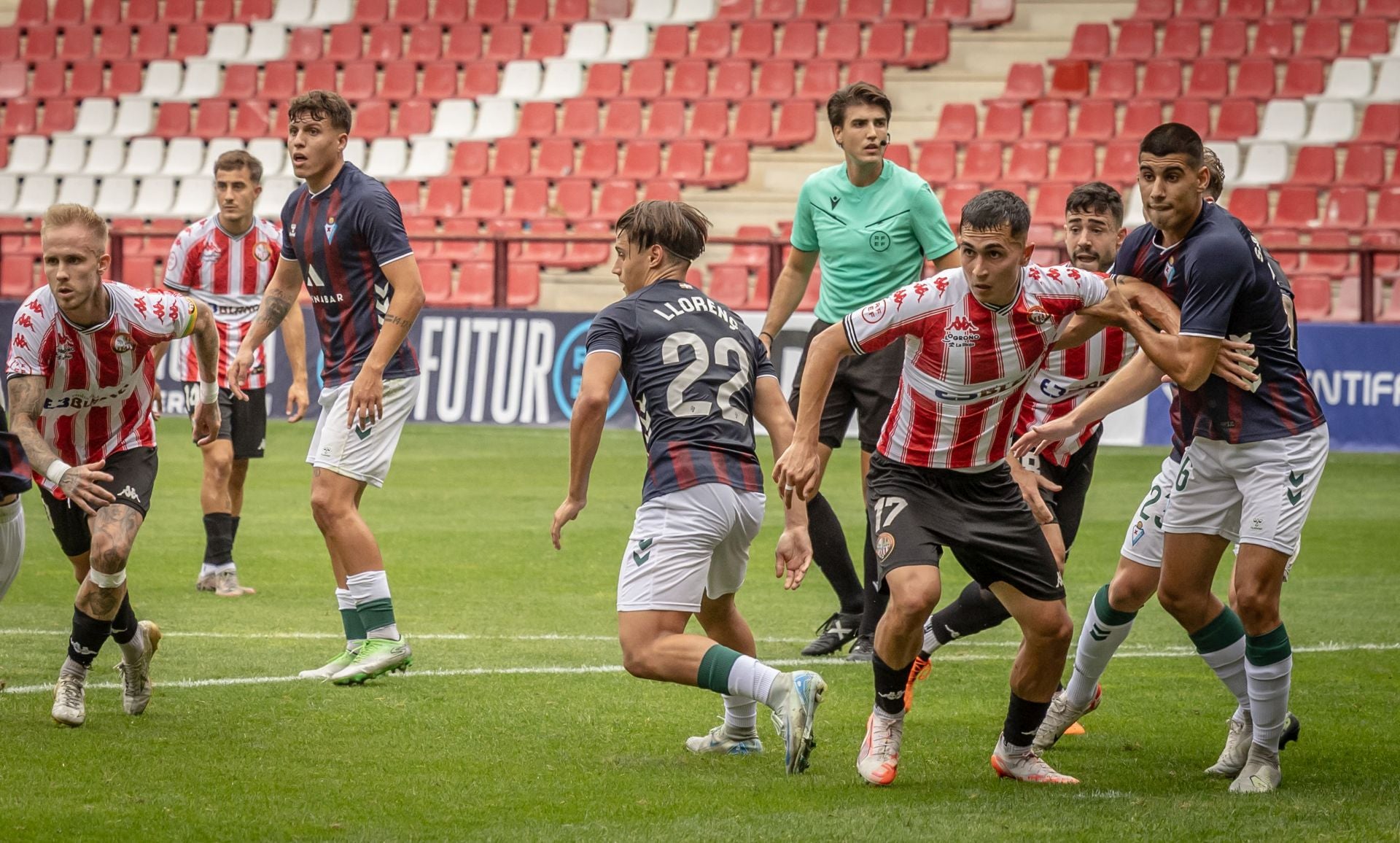 La SDL gana al Eibar en Las Gaunas