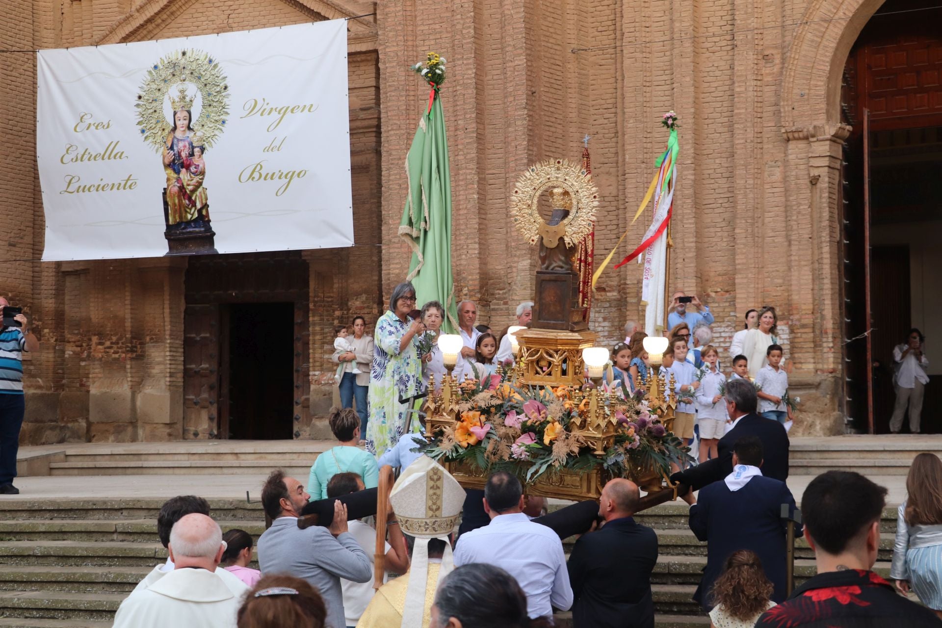 Alfaro celebra a la Virgen del Burgo