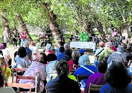 La explanada de Vico acogerá almuerzo, bailes y eucaristía.