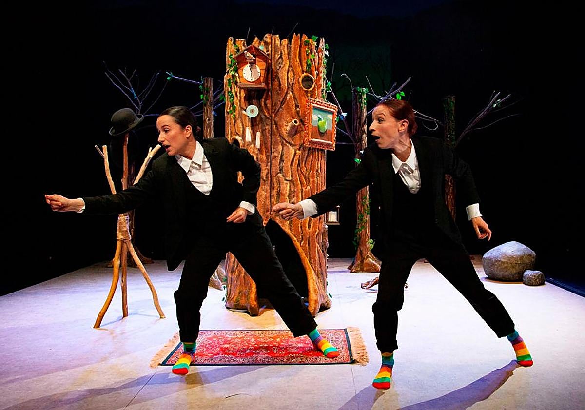 Imagen principal - Las obras 'tÁ' de Escena Miriñaque, 'Zozobra' de La Roca y 'trashhh!!!' de Zero en Conducta.