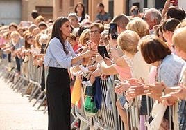 Los rinconeros han mostrado su cariño a la Reina.