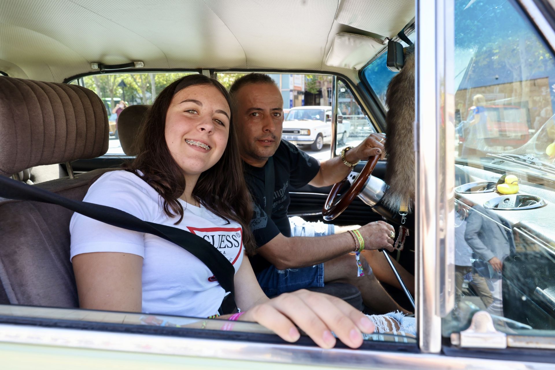 Las imágenes de la concentración de coches Seat de otra época en Logroño