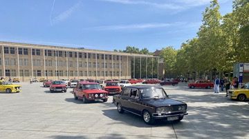 Las imágenes de la concentración de coches Seat de otra época en Logroño