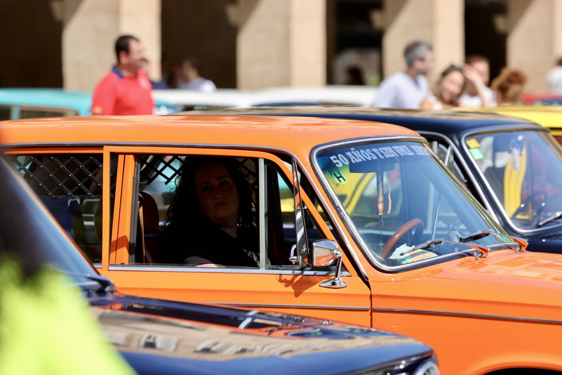 Las imágenes de la concentración de coches Seat de otra época en Logroño