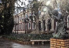 Entrada del IES Sagasta