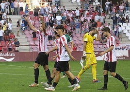 Cabetas celebra su gol, al igual que aficionados de General.