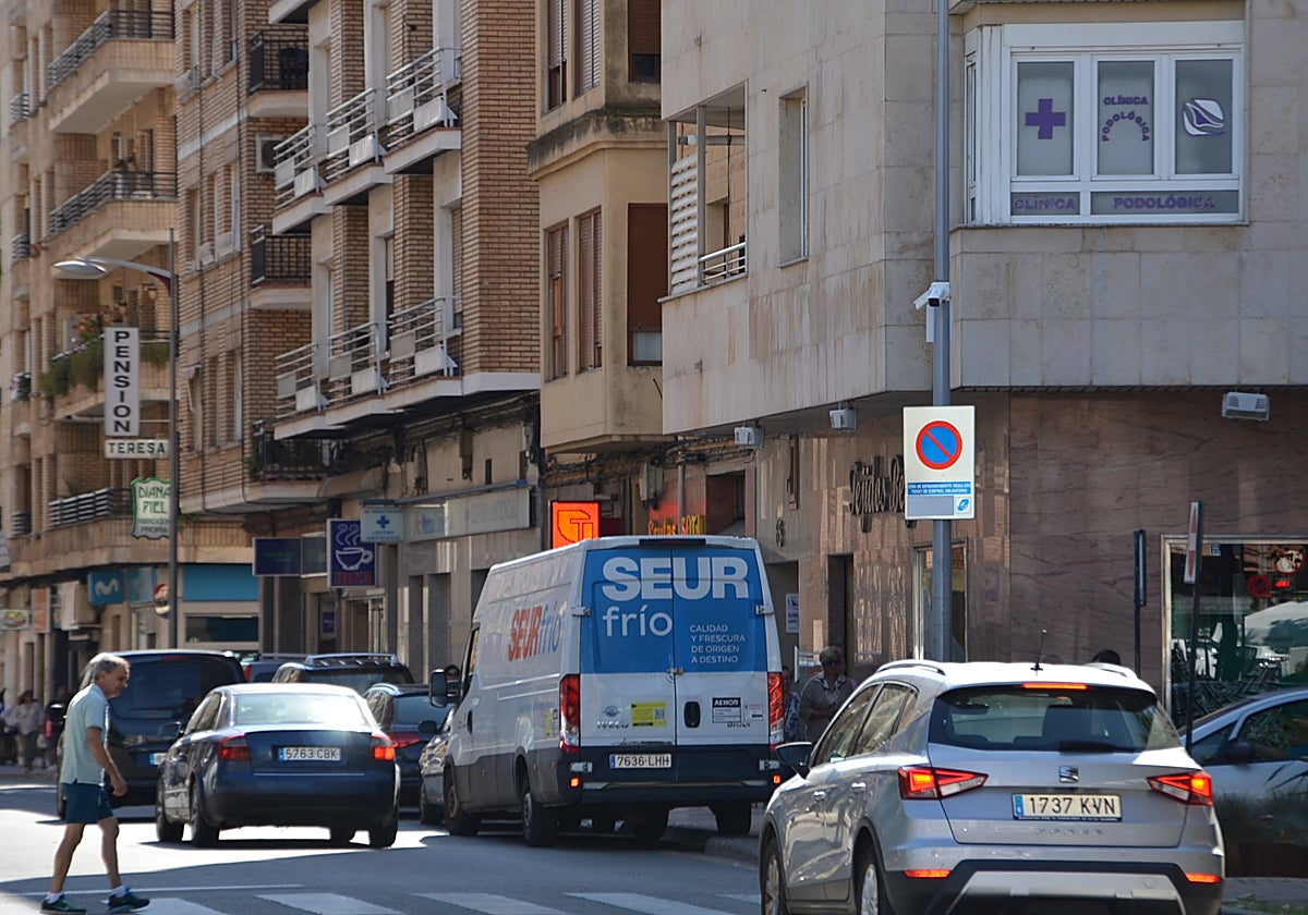 Cámaras de vigilancia, en una farola de la calle Bebricio.