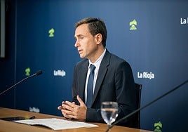 Daniel Osés durante la presentación de la ayuda.