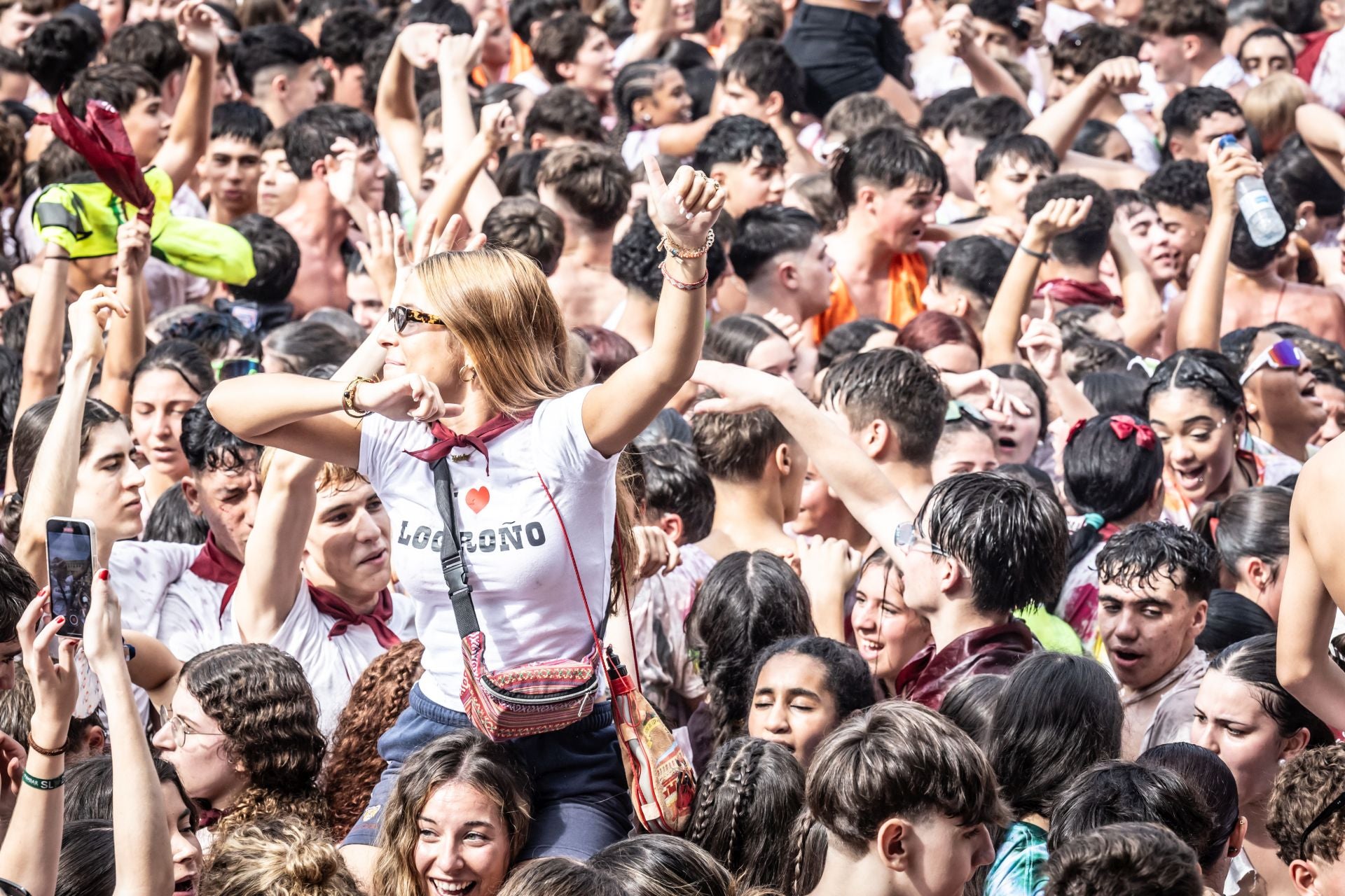 Las imágenes del cohete de San Mateo de Logroño desde la plaza del Ayuntamiento