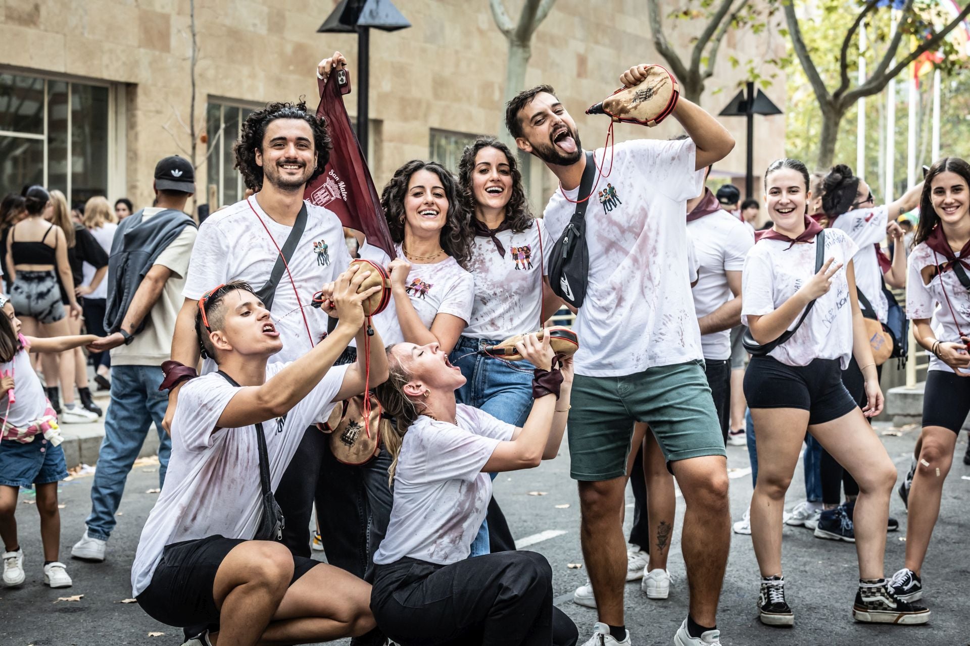 Las imágenes del cohete de San Mateo de Logroño desde la plaza del Ayuntamiento