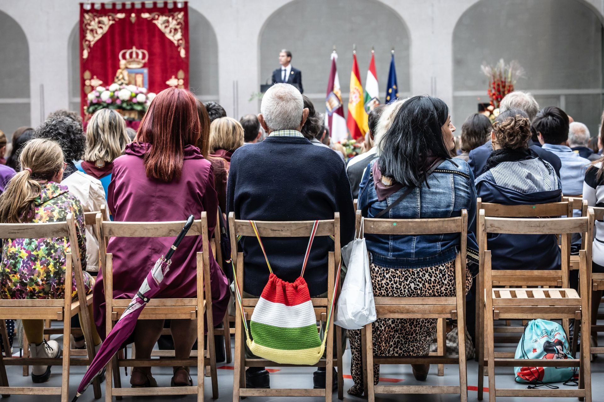 Las imágenes del acto del pisado de la uva