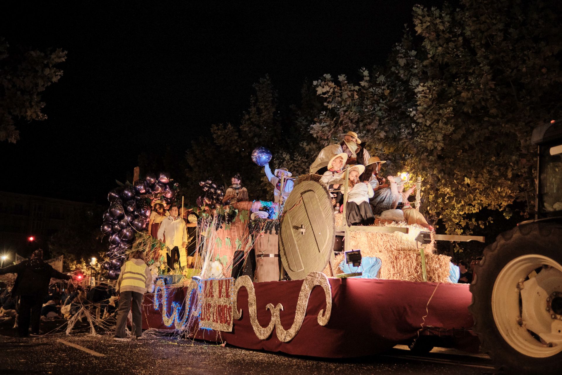 El desfile de carrozas por Logroño