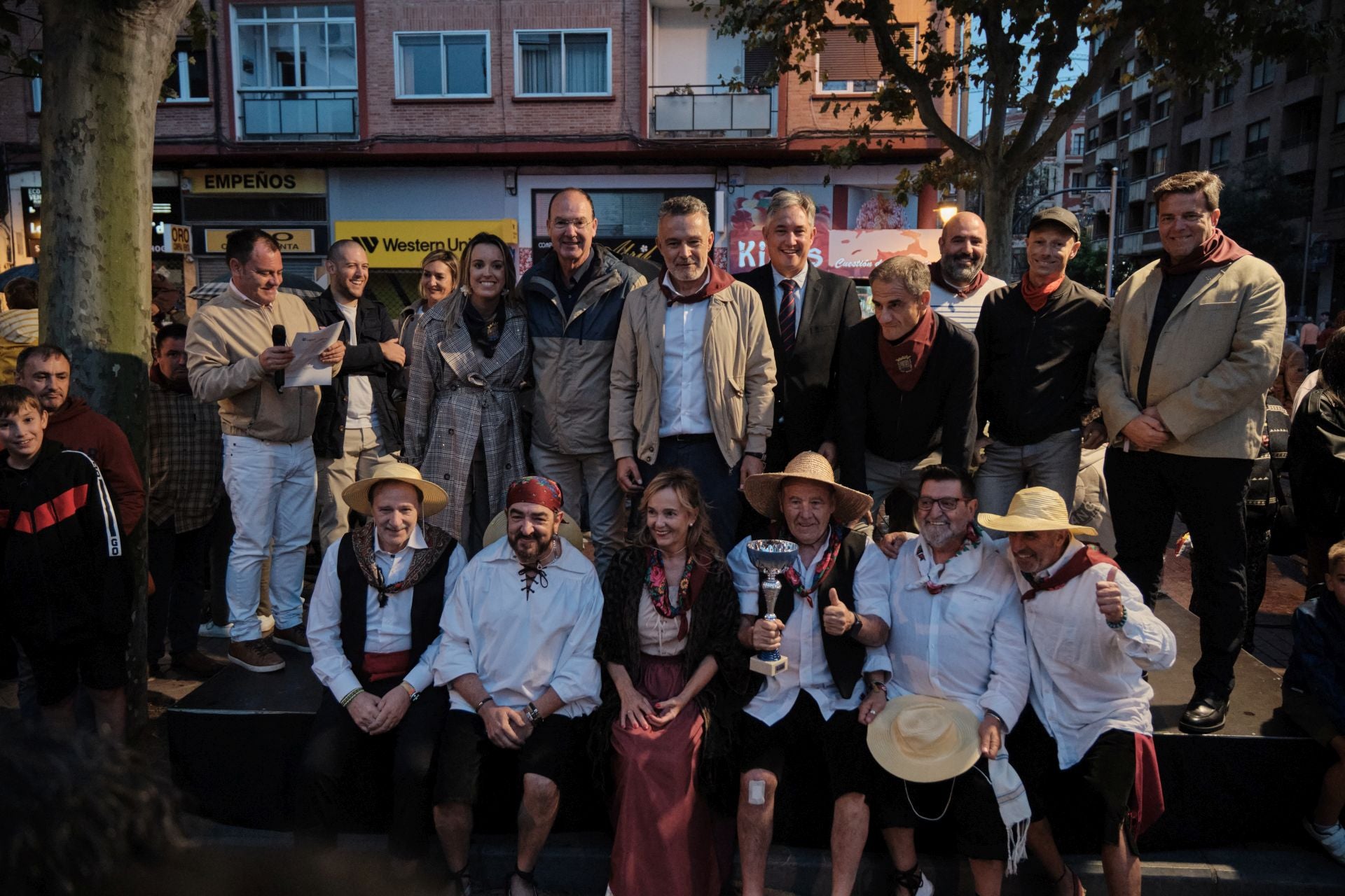 El desfile de carrozas por Logroño