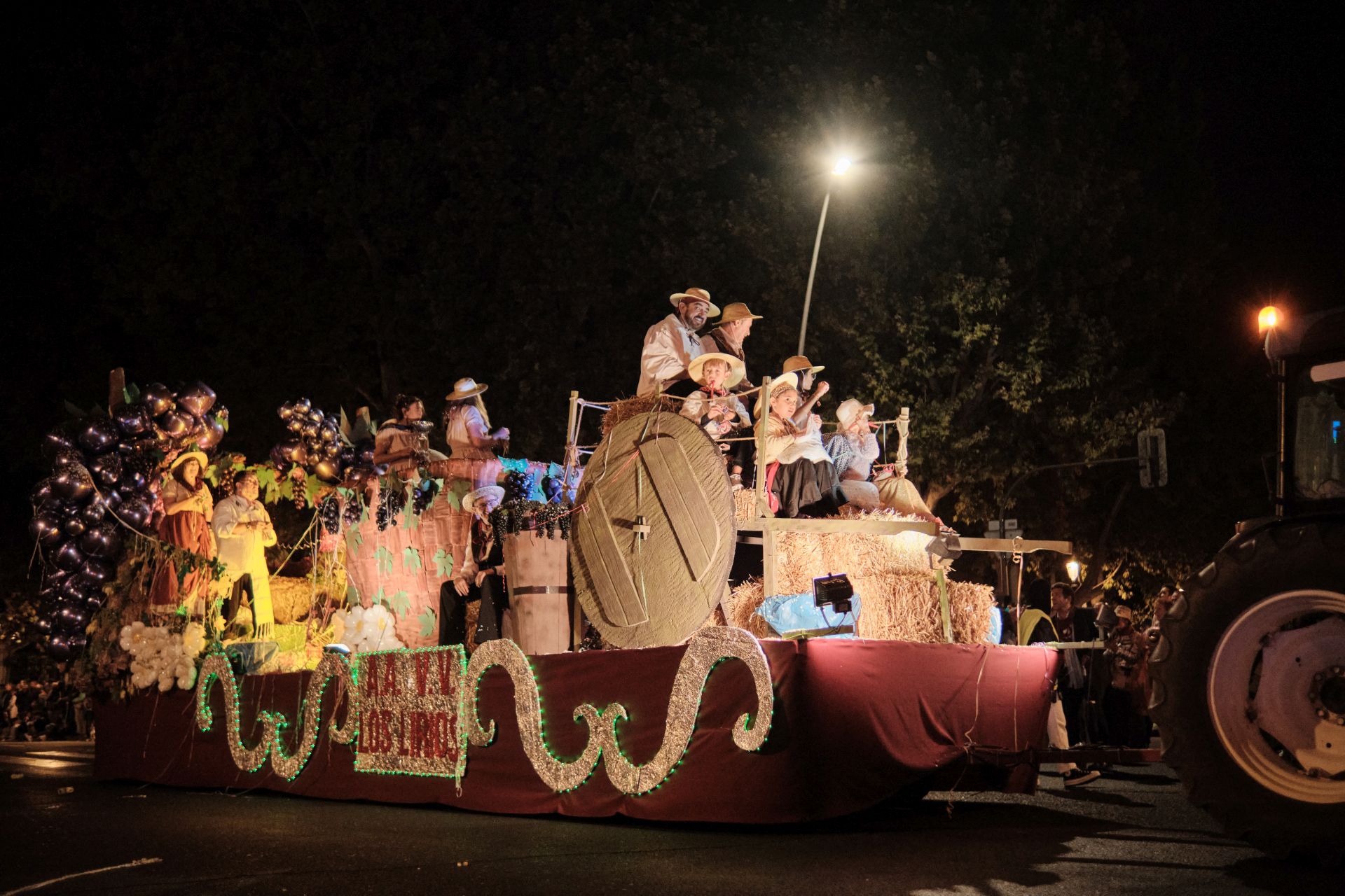 El desfile de carrozas por Logroño