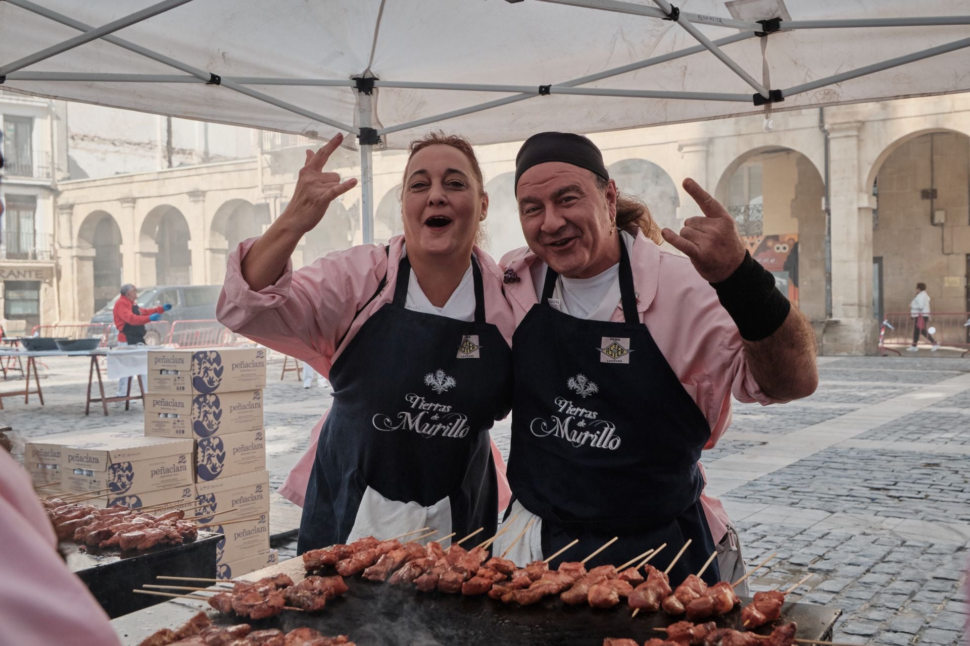 Choricillo, pancenta, alubias... los logroñeses recuperan fuerzas en las degustaciones