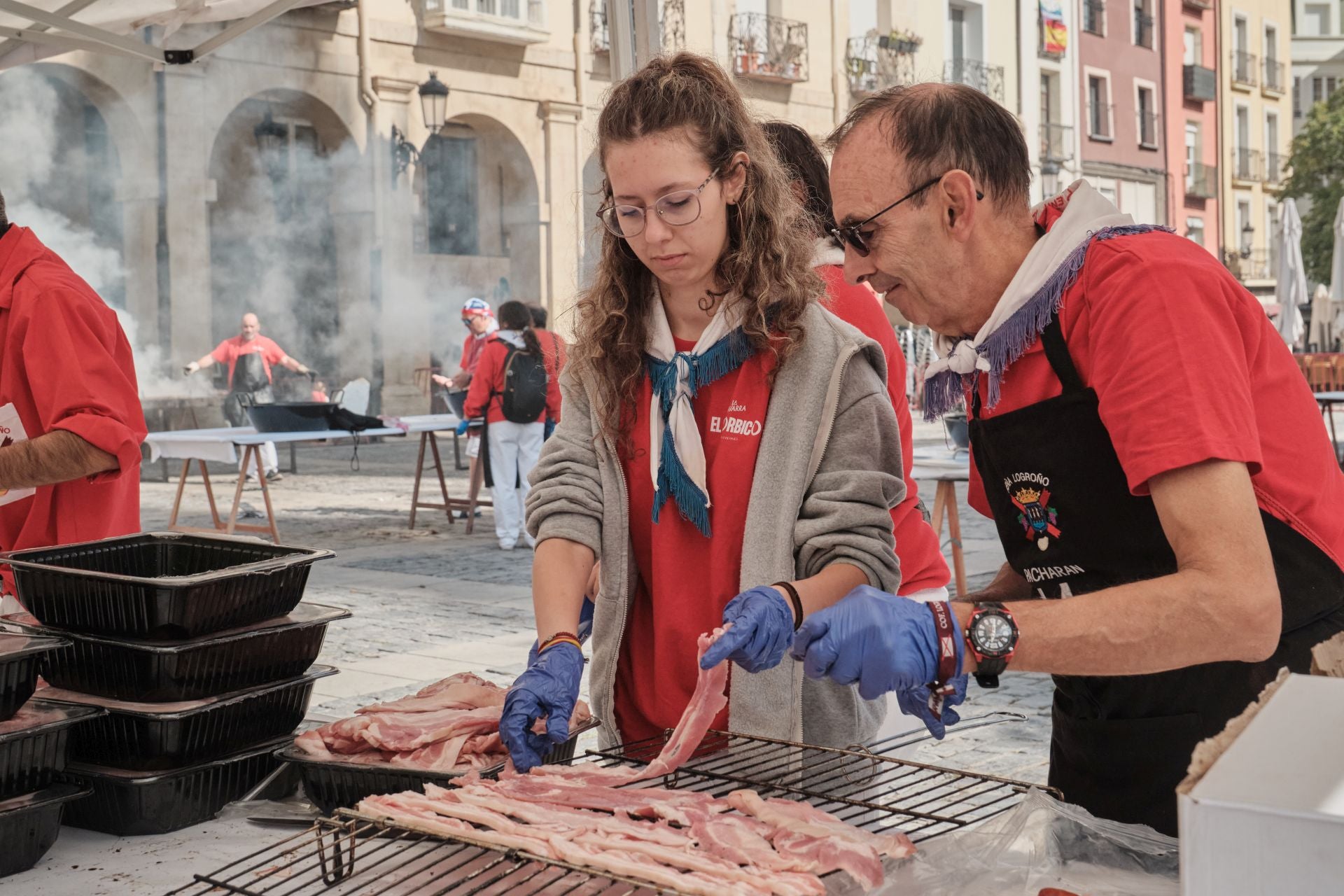 Choricillo, pancenta, alubias... los logroñeses recuperan fuerzas en las degustaciones