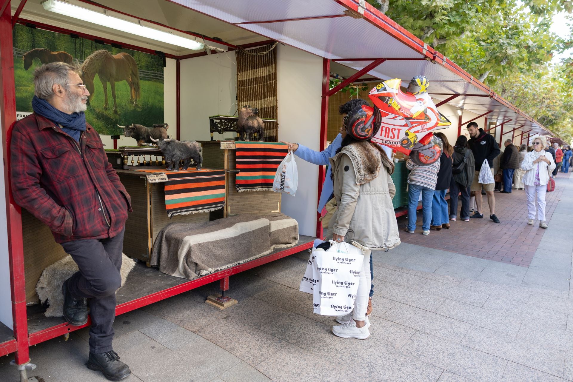 La fiesta está en la calle. De las paellas a la cerámica
