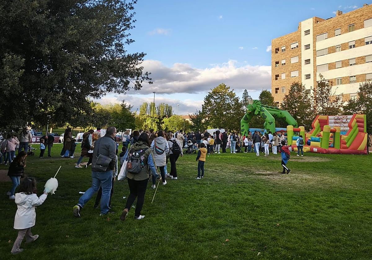 Degustaciones e hinchables, tanto de mañana como de tarde, recorren estos días los barrios de Logroño, sorpresa incluida.