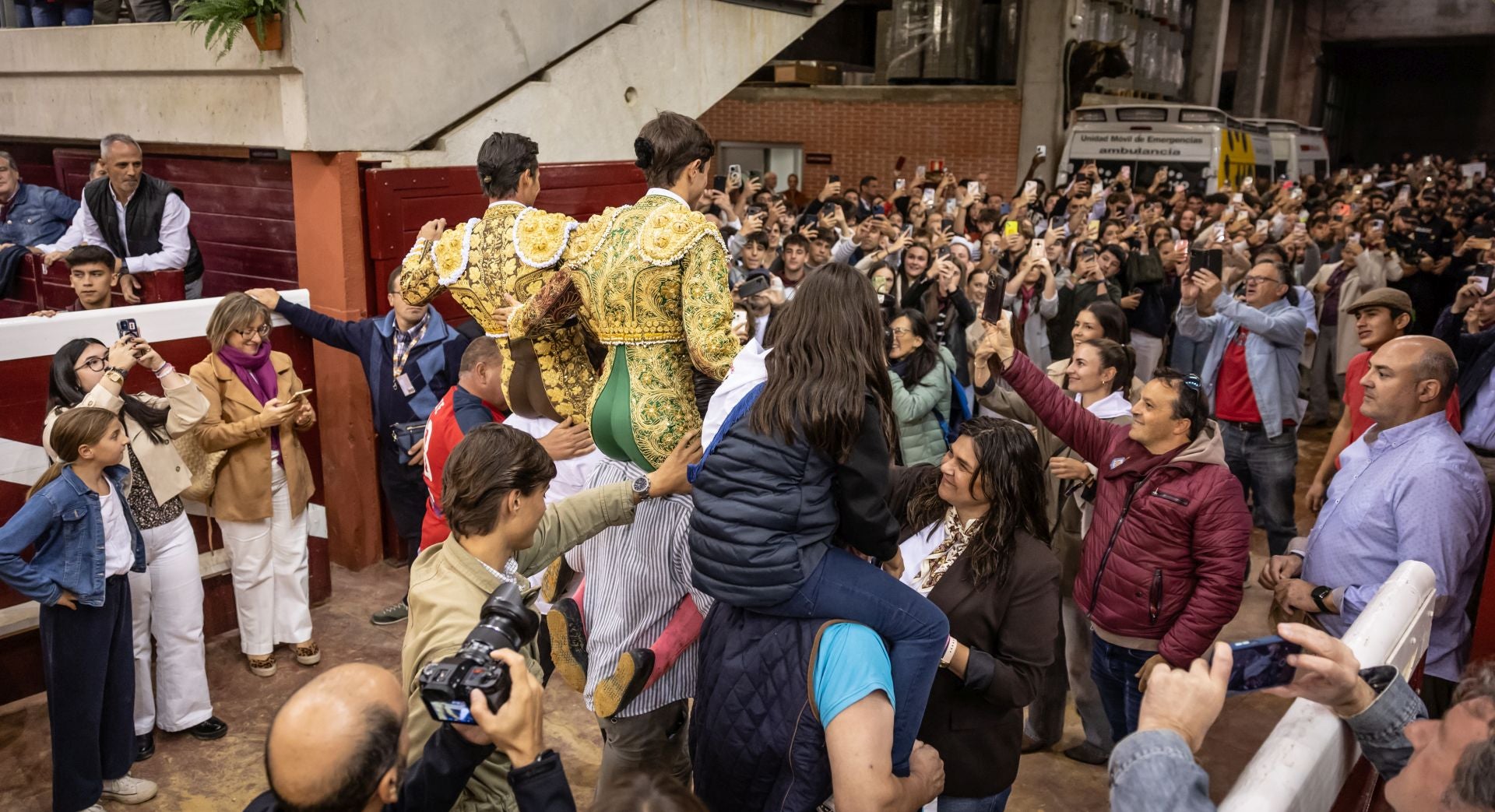 Las imágenes del mano a mano entre Urdiales y Palacio