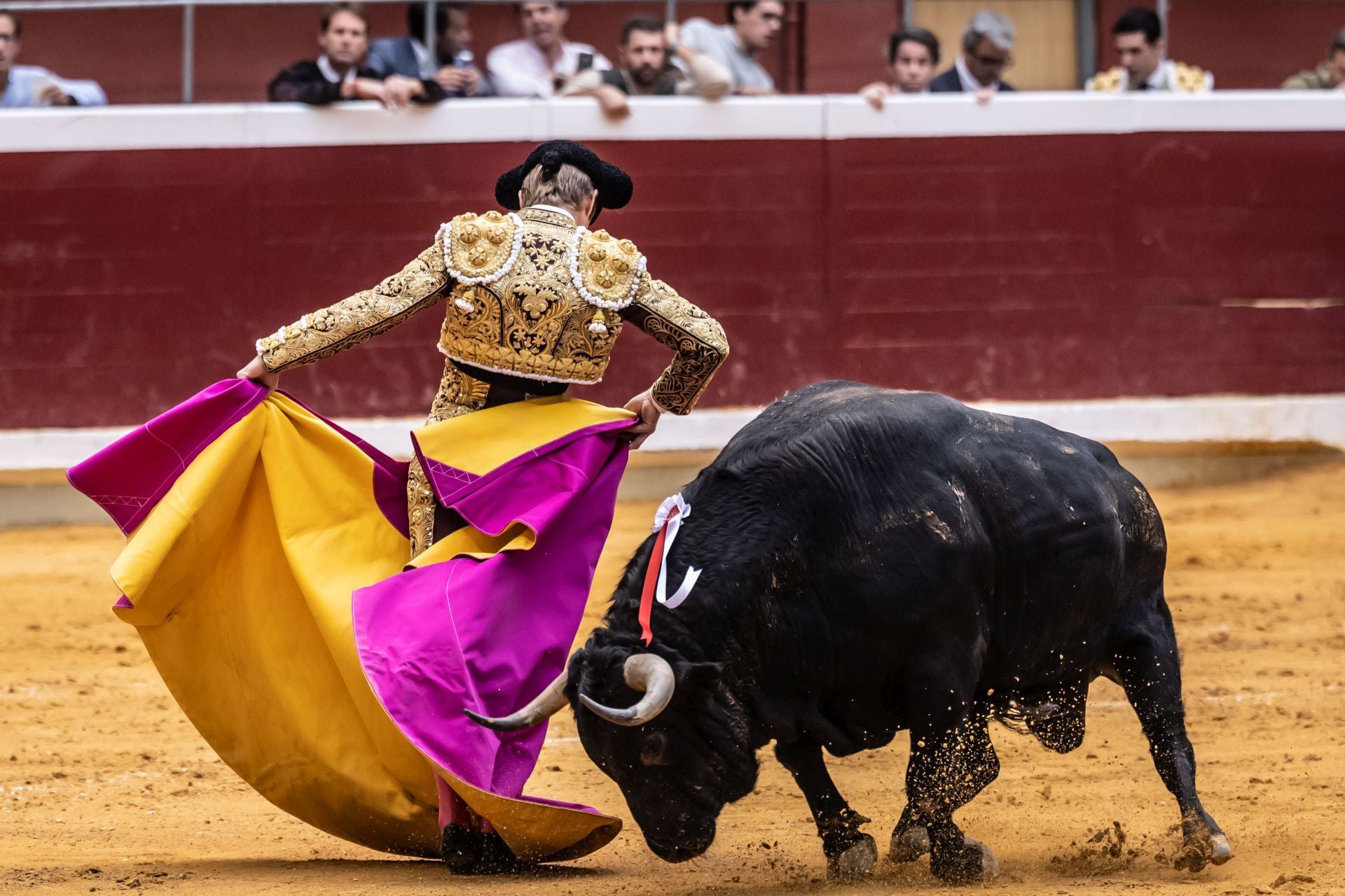 Borja Jiménez, a hombros en el cierre de la feria de San Mateo