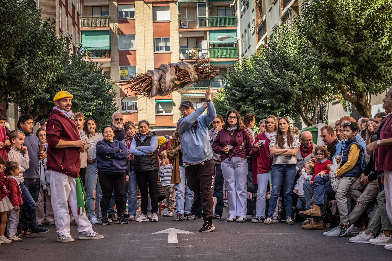 Las imágenes del concurso de lanzamiento de gavillas
