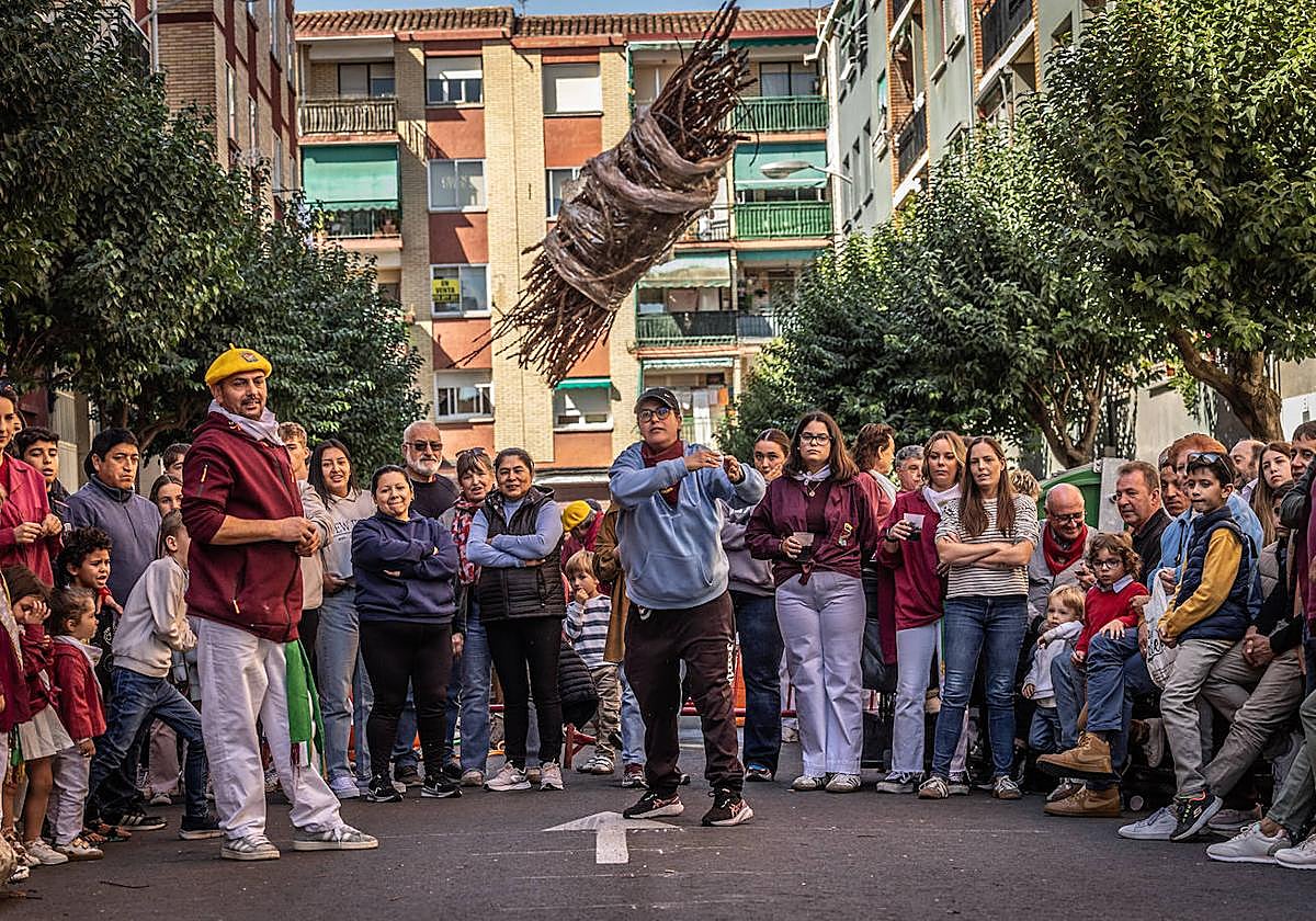 Las imágenes del concurso de lanzamiento de gavillas