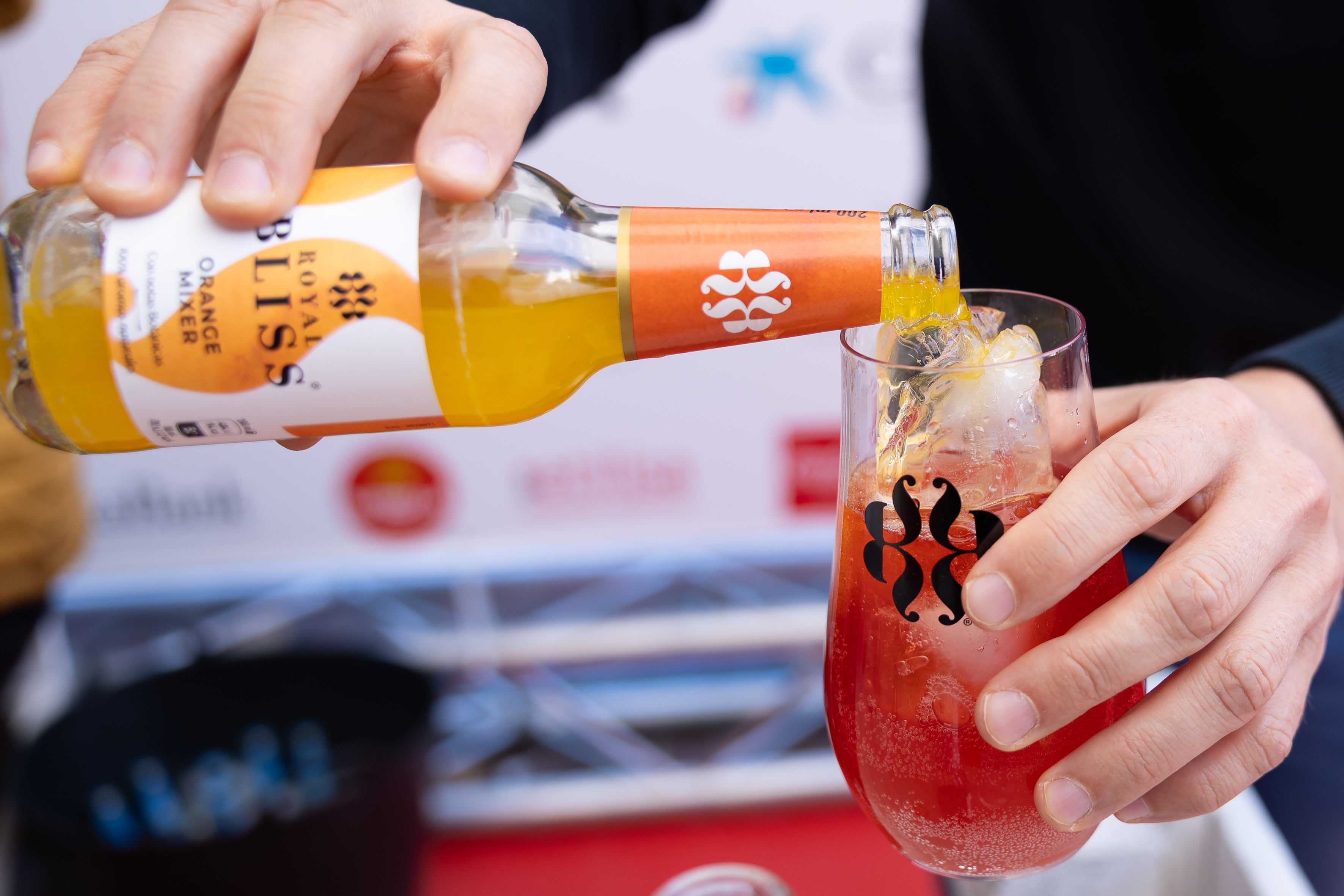 Las imágenes del taller de coctelería de Elena Urigüen