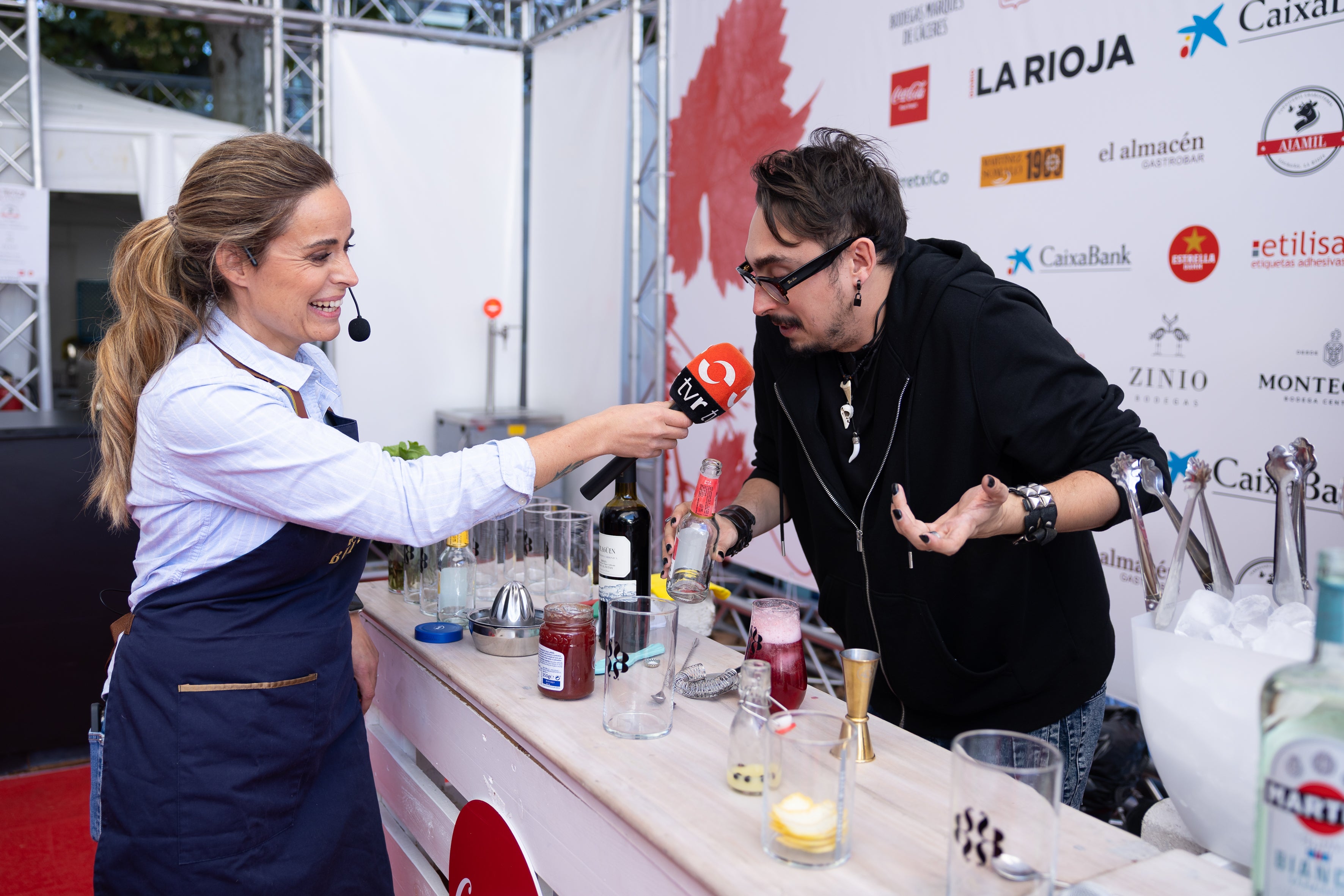 Las imágenes del taller de coctelería de Elena Urigüen