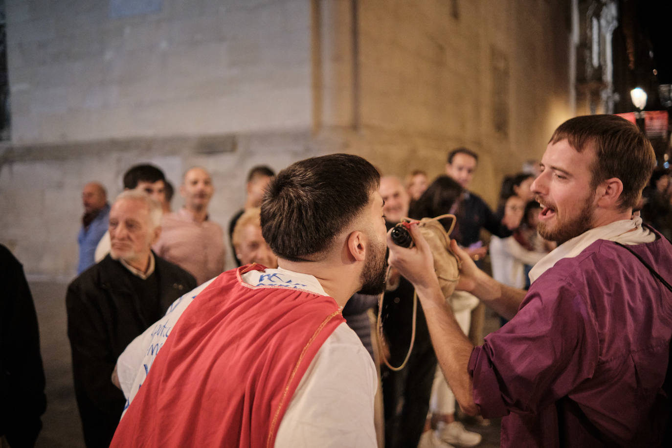 Las imágenes del desfile de las peñas por Logroño