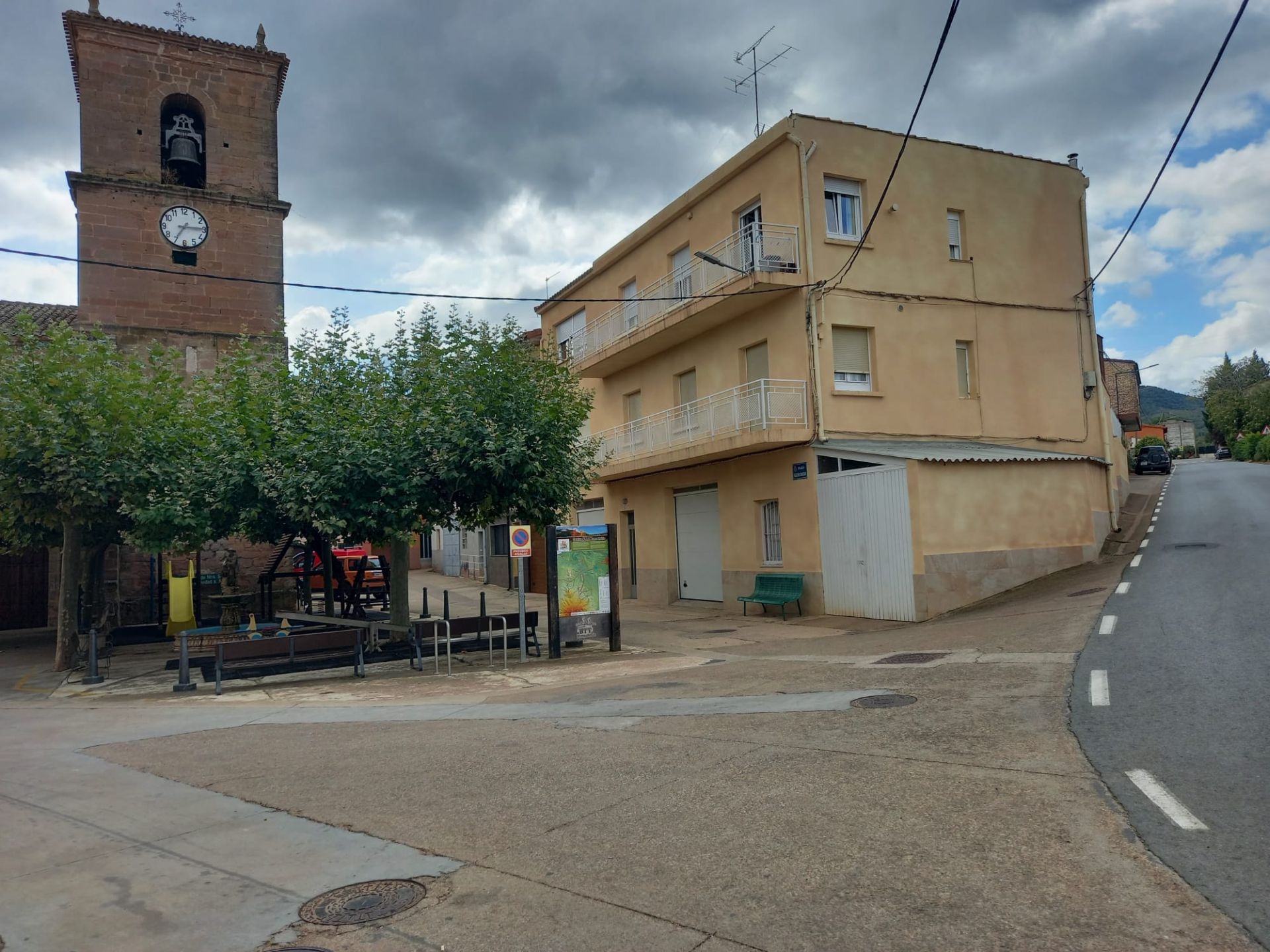 Plaza y carretera de Daroca, donde se produjo la avería.