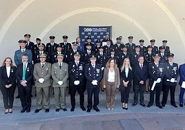 Foto de familia de todos los homenajeados por la Policía Nacional
