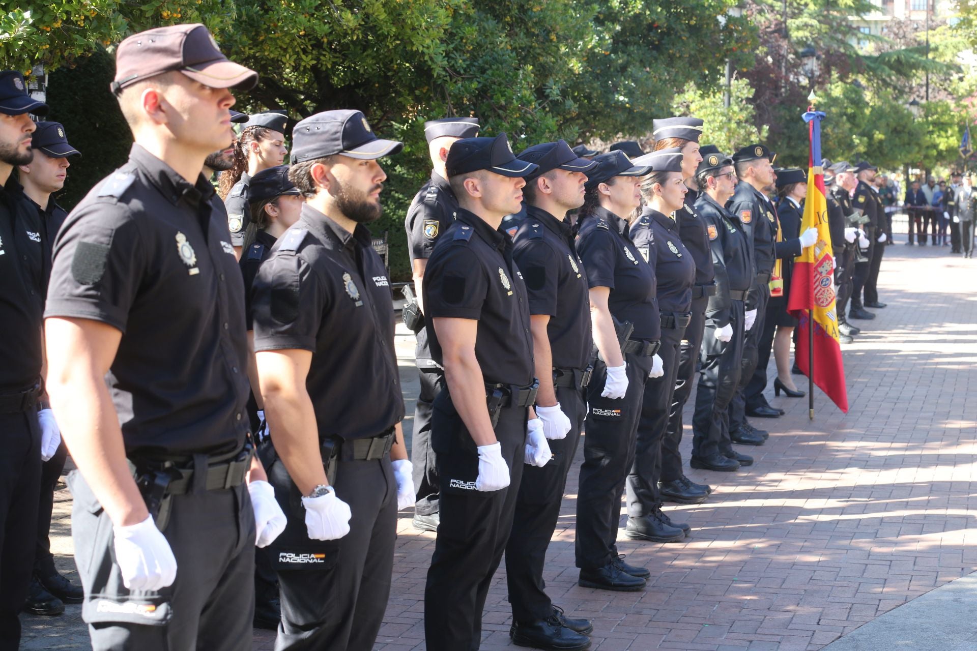 La Policía Nacional se hace sentir en Logroño en los Ángeles Custodios