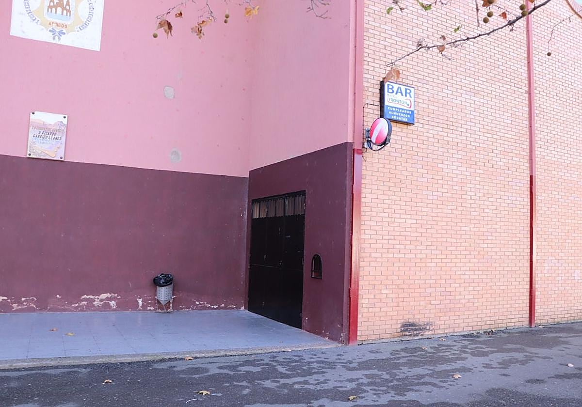 Frontón municipal de Arnedo.