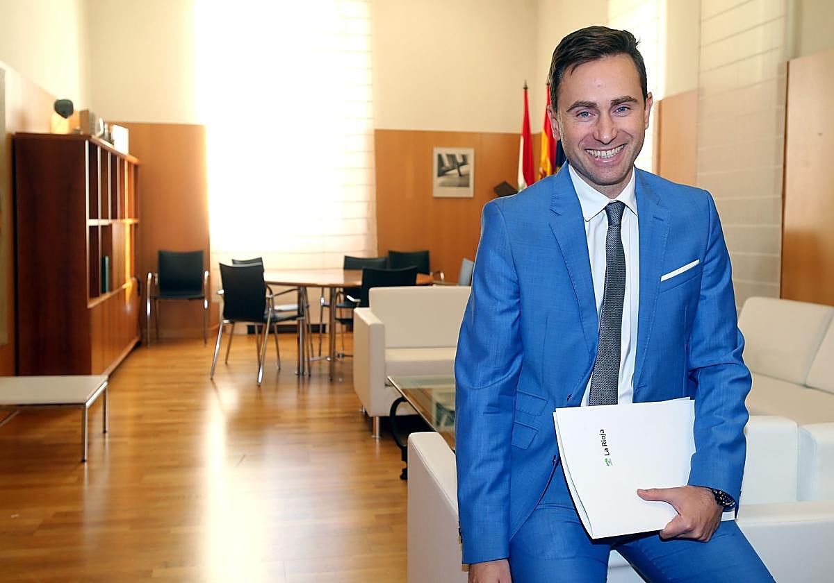 El consejero riojano, Daniel Osés, ha participado este jueves en la Conferencia Sectorial de Vivienda con la ministra y los representantes de las comunidades autónomas.