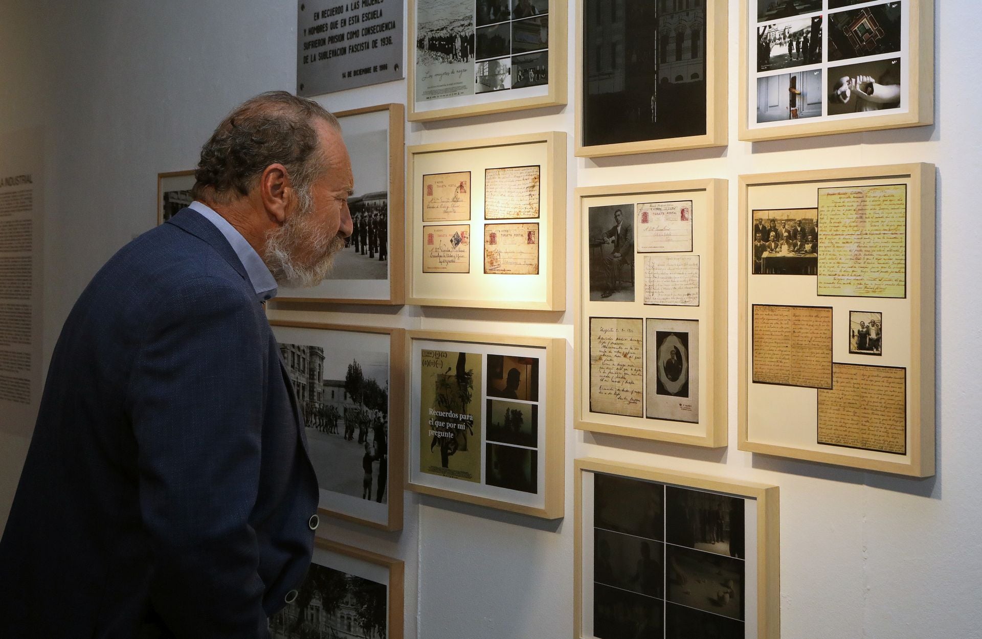 Exposición &#039;Cien&#039; en la ESDIR