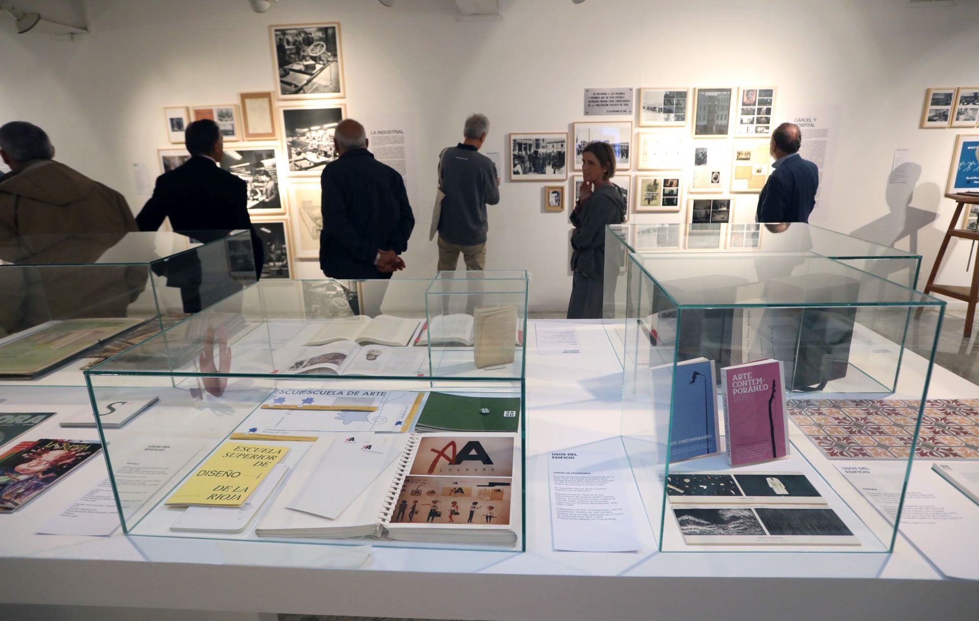 Exposición &#039;Cien&#039; en la ESDIR